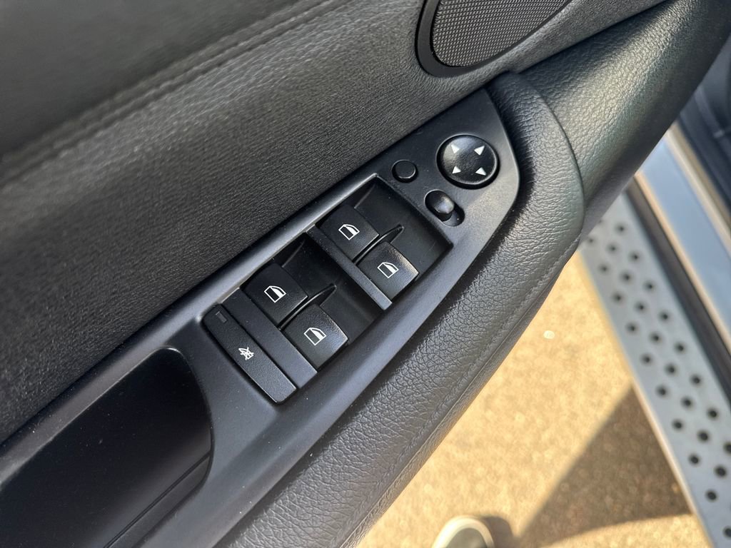 Used 2011 BMW X5 xDrive35i AWD/4WD image 11