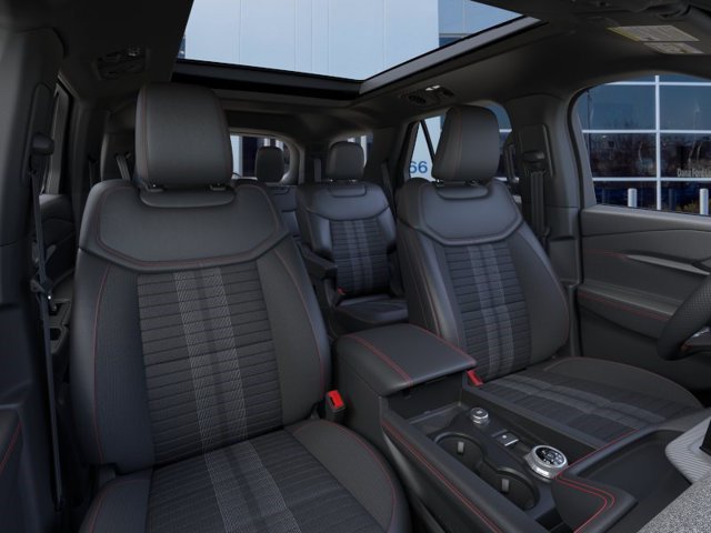 New 2026 Ford Explorer ST-Line w/ ST-Line Street Pack AWD/4WD image 10