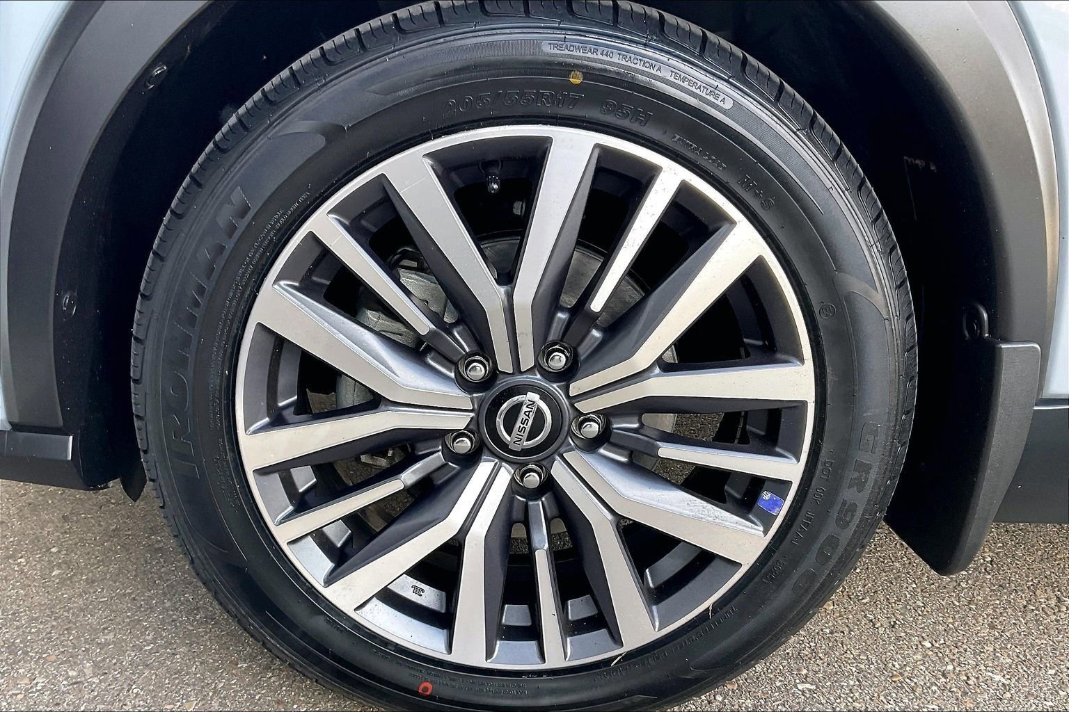 Used 2021 Nissan Kicks SV image 22