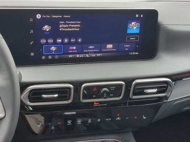 New 2026 Nissan Sentra SR w/ SR Premium Package FWD image 21