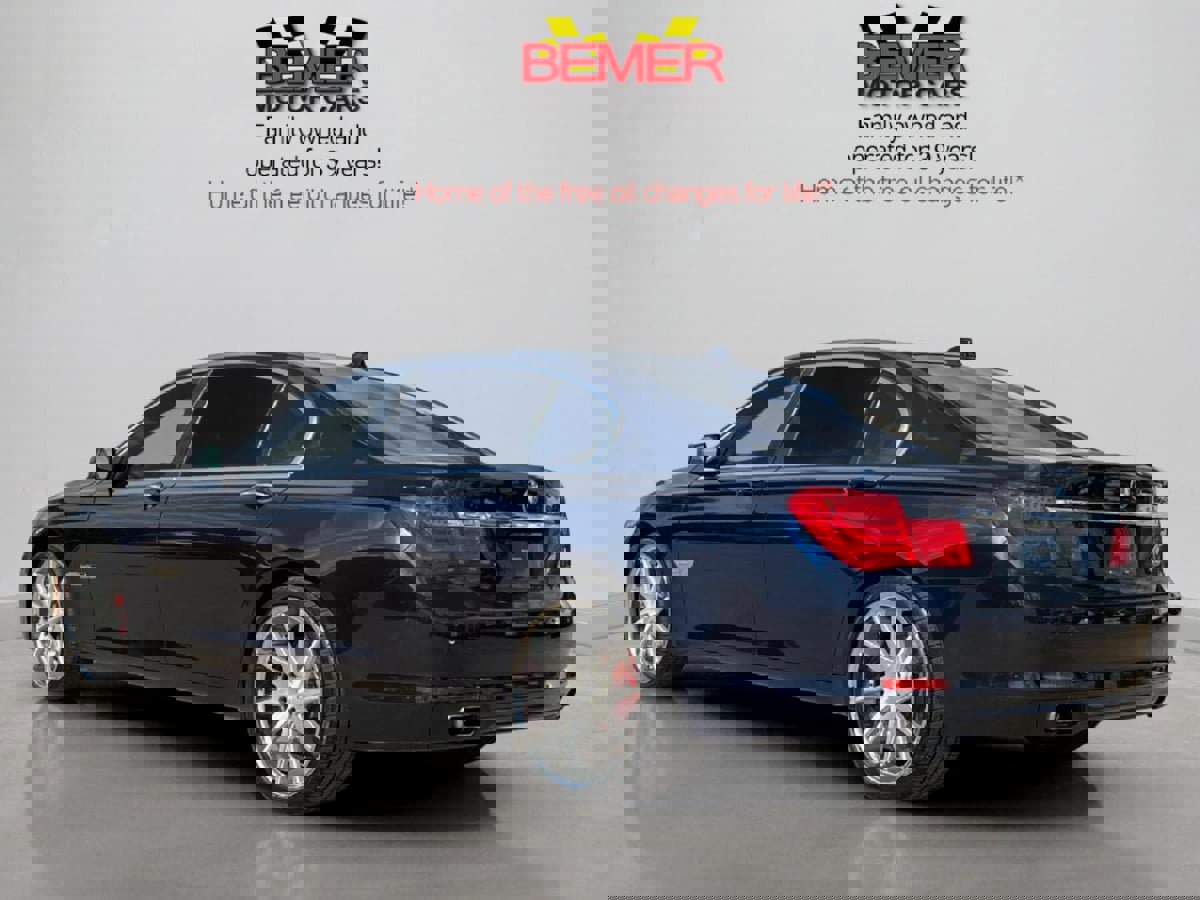 Used 2010 BMW 750Li image 3