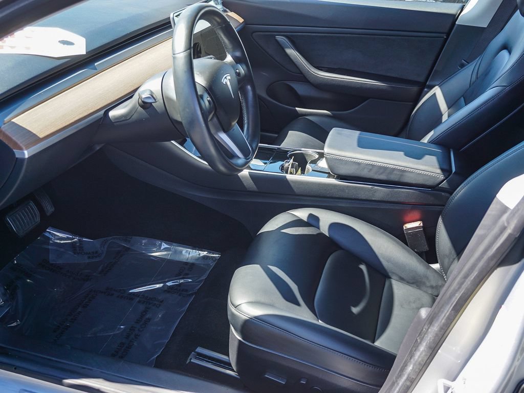 Used 2018 Tesla Model 3 Long Range RWD image 17