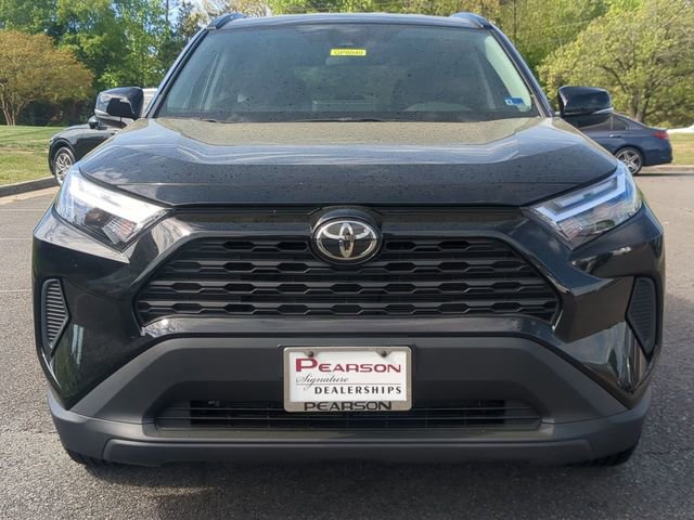 Used 2025 Toyota RAV4 XLE AWD/4WD image 8