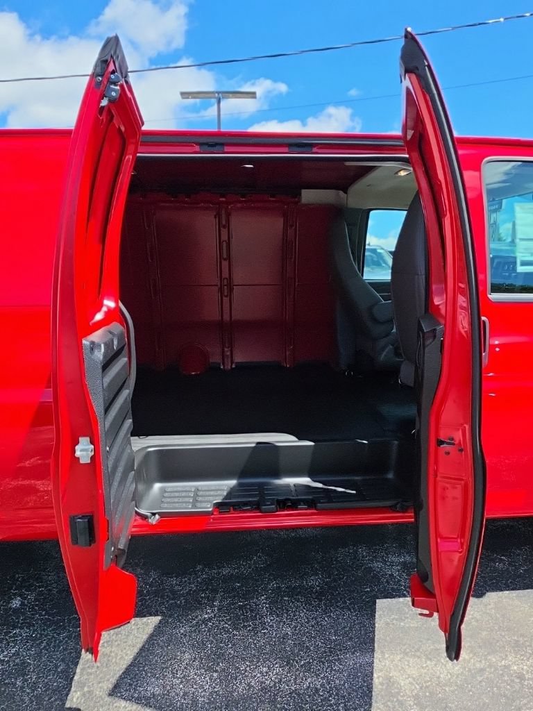 New 2026 Chevrolet Express 3500 Extended w/ Driver Convenience Package RWD image 10