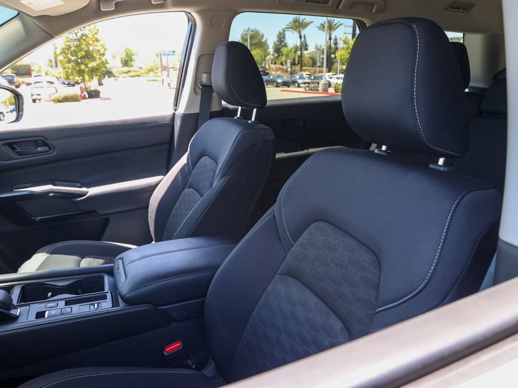 Used 2024 Nissan Pathfinder S w/ Cargo Package FWD image 15
