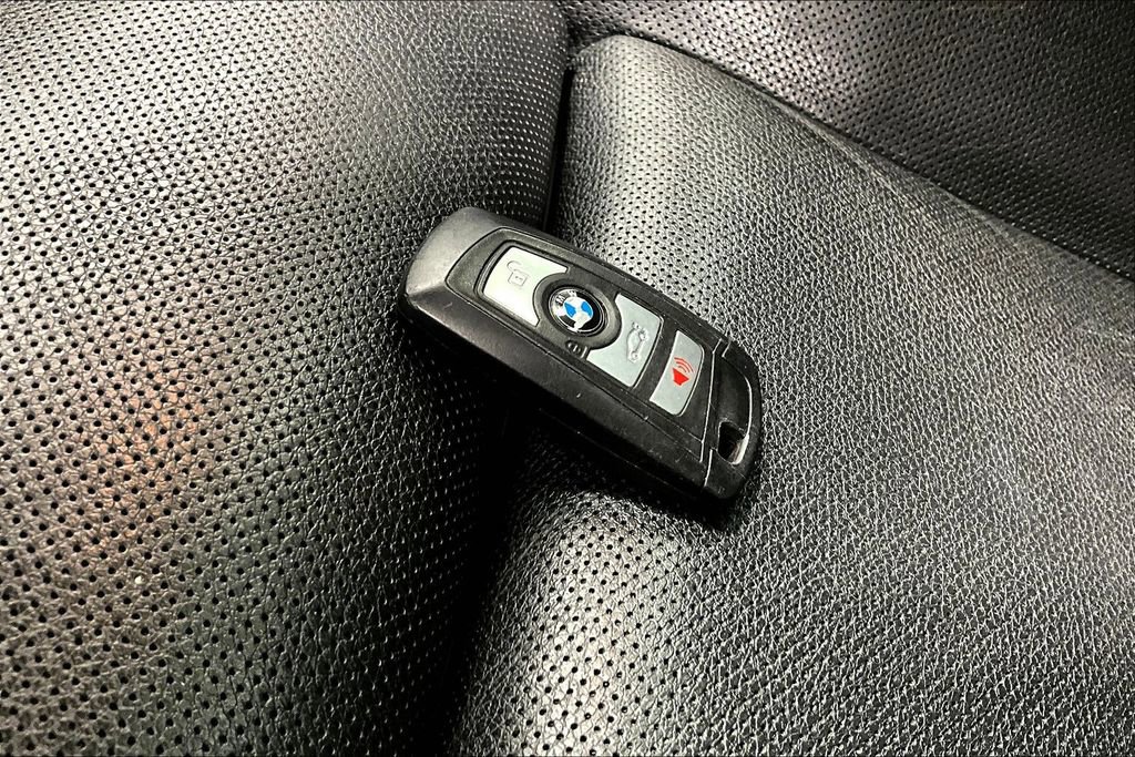 Used 2016 BMW 535i Sedan image 9