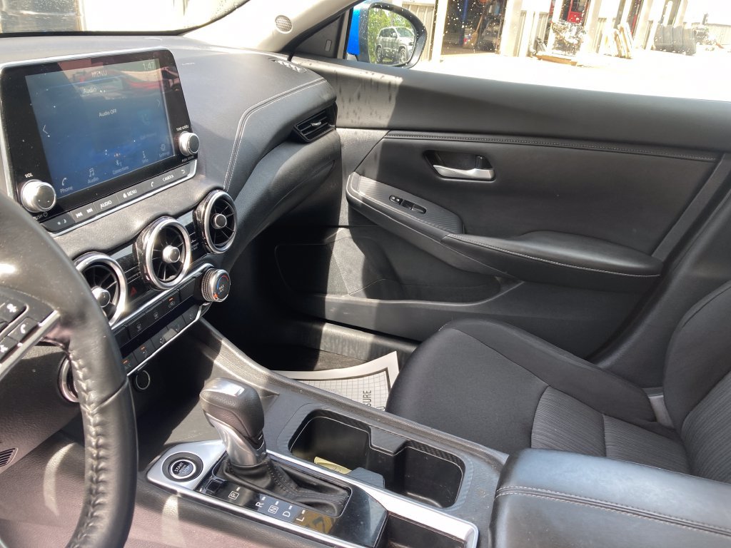 Used 2022 Nissan Sentra SV FWD image 15