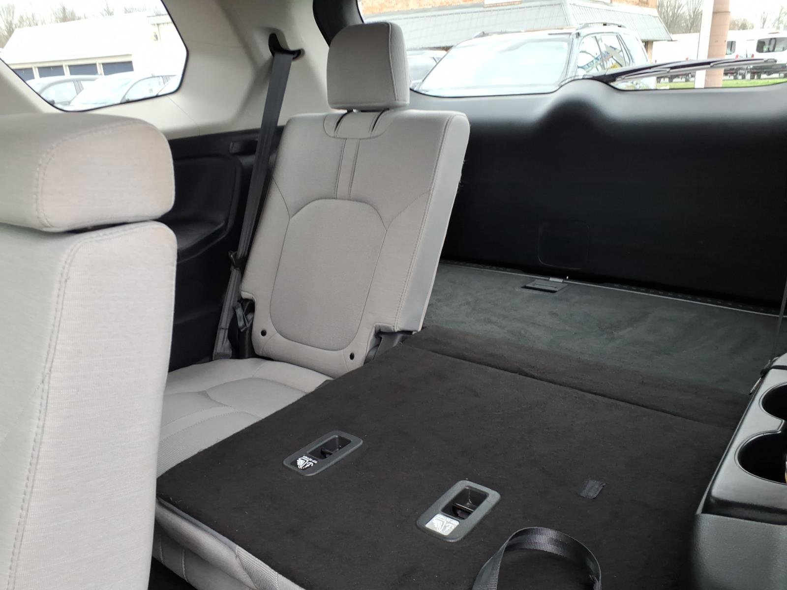 Certified 2023 Honda Pilot LX image 8