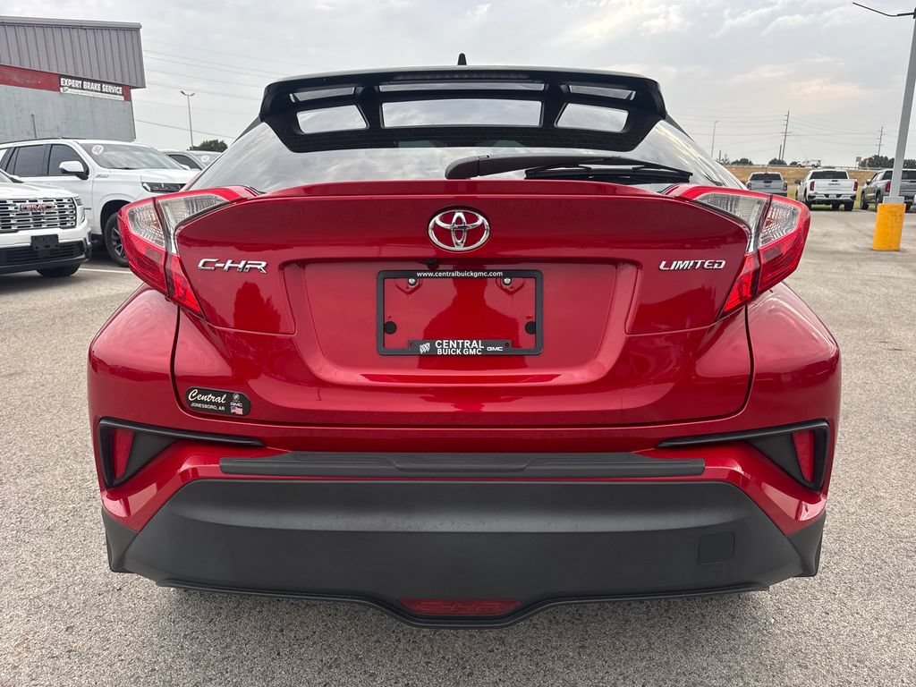 Used 2022 Toyota C-HR Limited FWD image 5