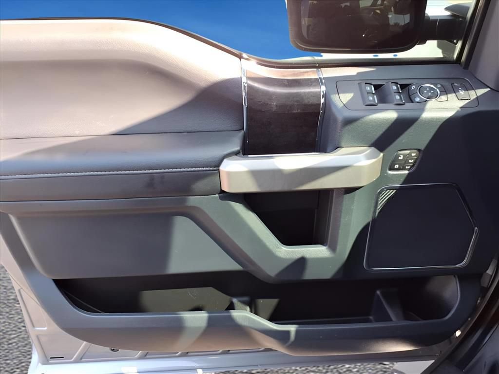 Used 2022 Ford F450 Lariat w/ Lariat Ultimate Package AWD/4WD image 18