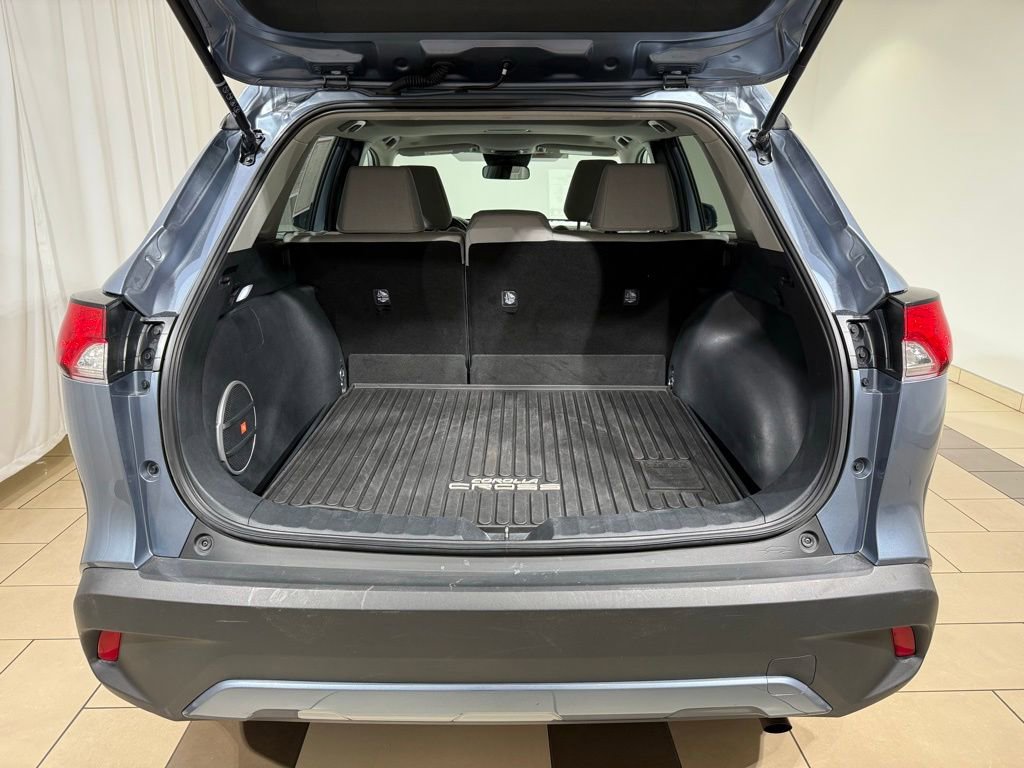 Certified 2023 Toyota Corolla Cross LE w/ Moonroof Package image 11