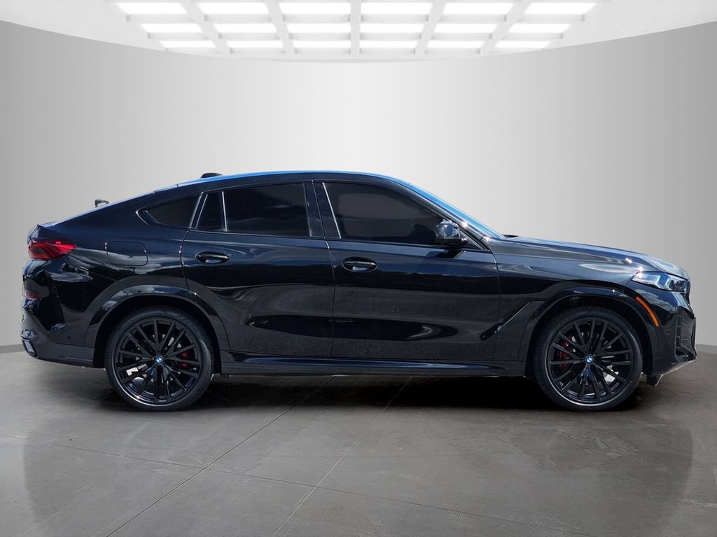 Certified 2026 BMW X6 xDrive40i w/ Executive Package AWD/4WD image 7
