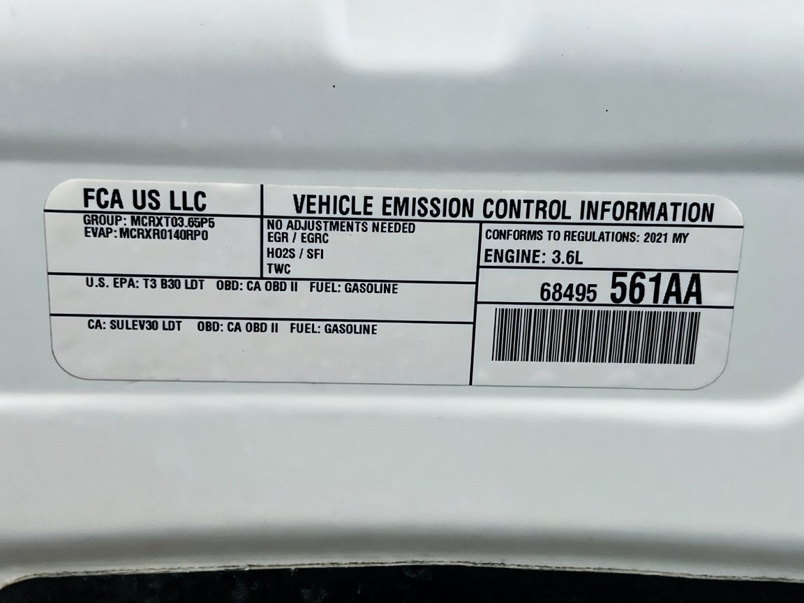 Used 2021 Chrysler Pacifica Limited AWD/4WD image 23