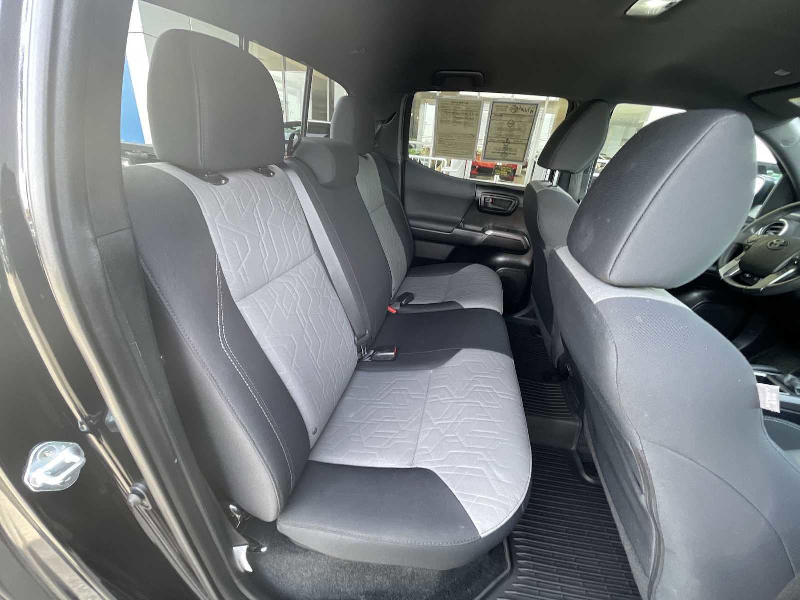 Used 2021 Toyota Tacoma TRD Sport w/ Technology Package image 25