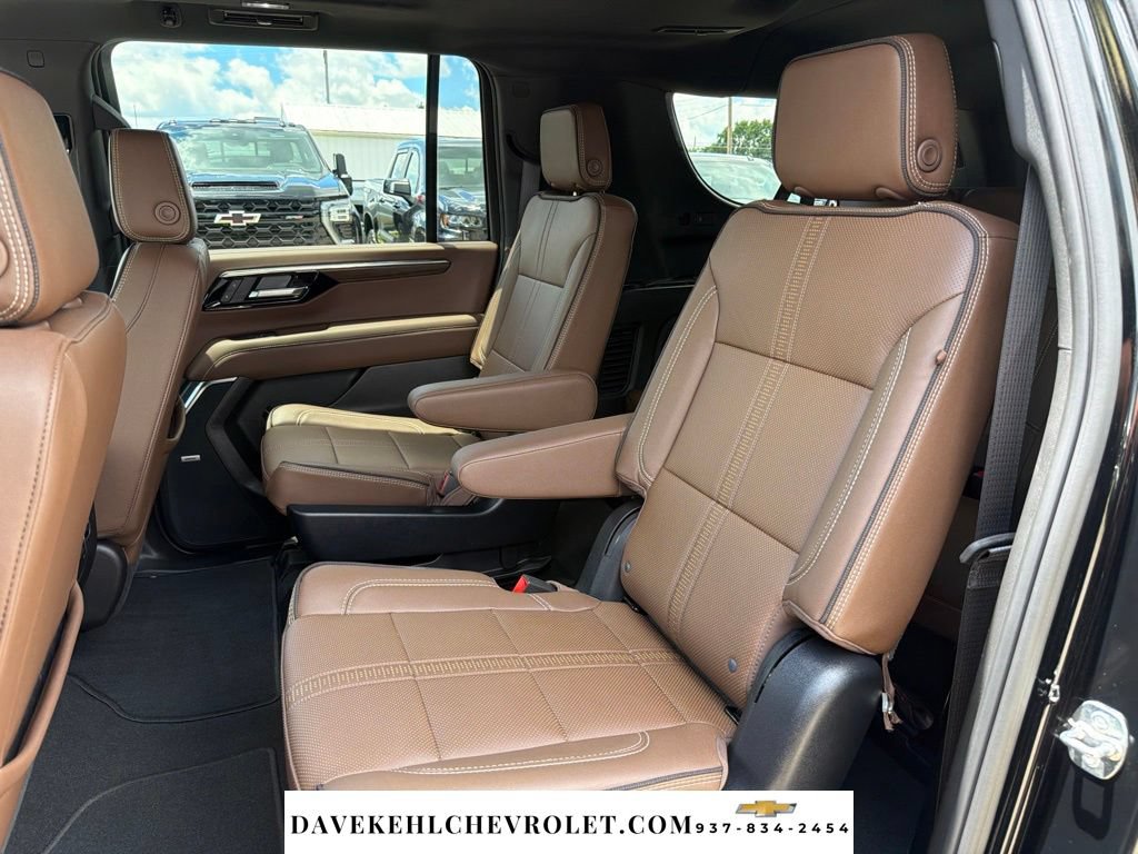 Used 2025 Chevrolet Suburban High Country w/ Sun And Tow Package AWD/4WD image 20