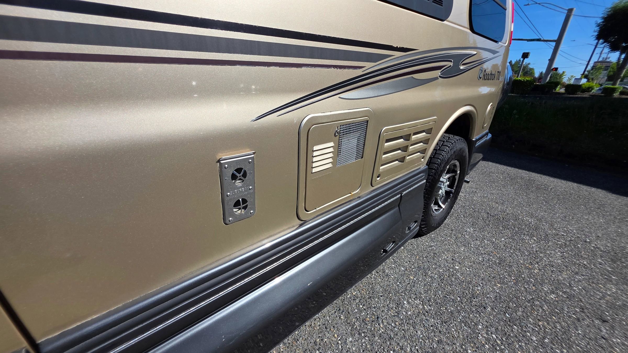 Used 2012 Chevrolet Express 2500 w/ Power Package image 34