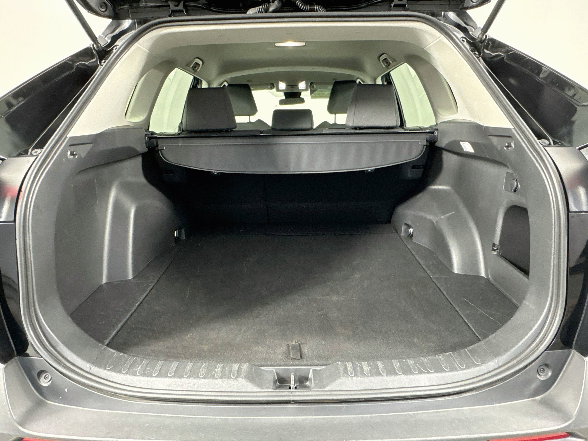 Certified 2025 Toyota RAV4 XLE AWD/4WD image 24