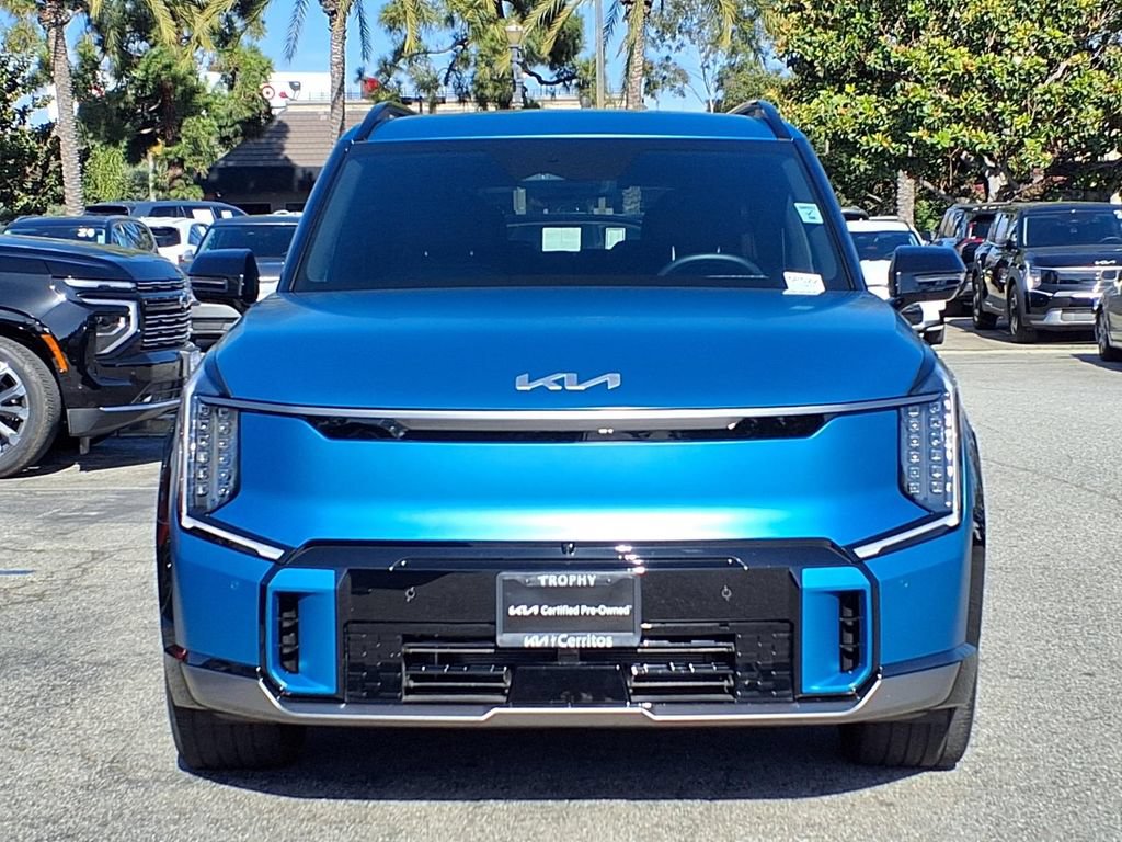 Certified 2024 Kia EV9 GT-Line AWD/4WD image 2
