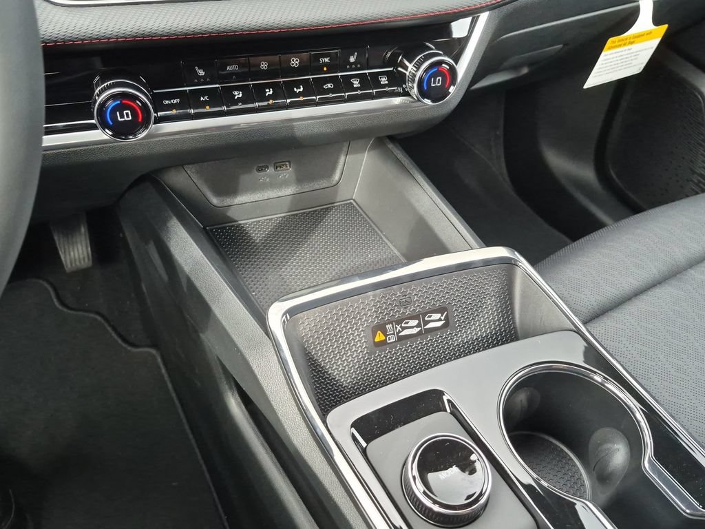 New 2027 Chevrolet Equinox RS w/ Safety and Technology Package AWD/4WD image 31