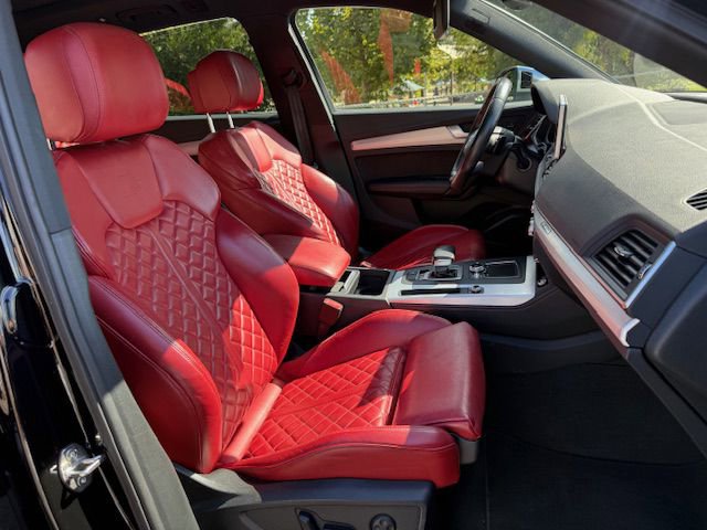 Used 2018 Audi SQ5 Premium Plus w/ Navigation Package image 7
