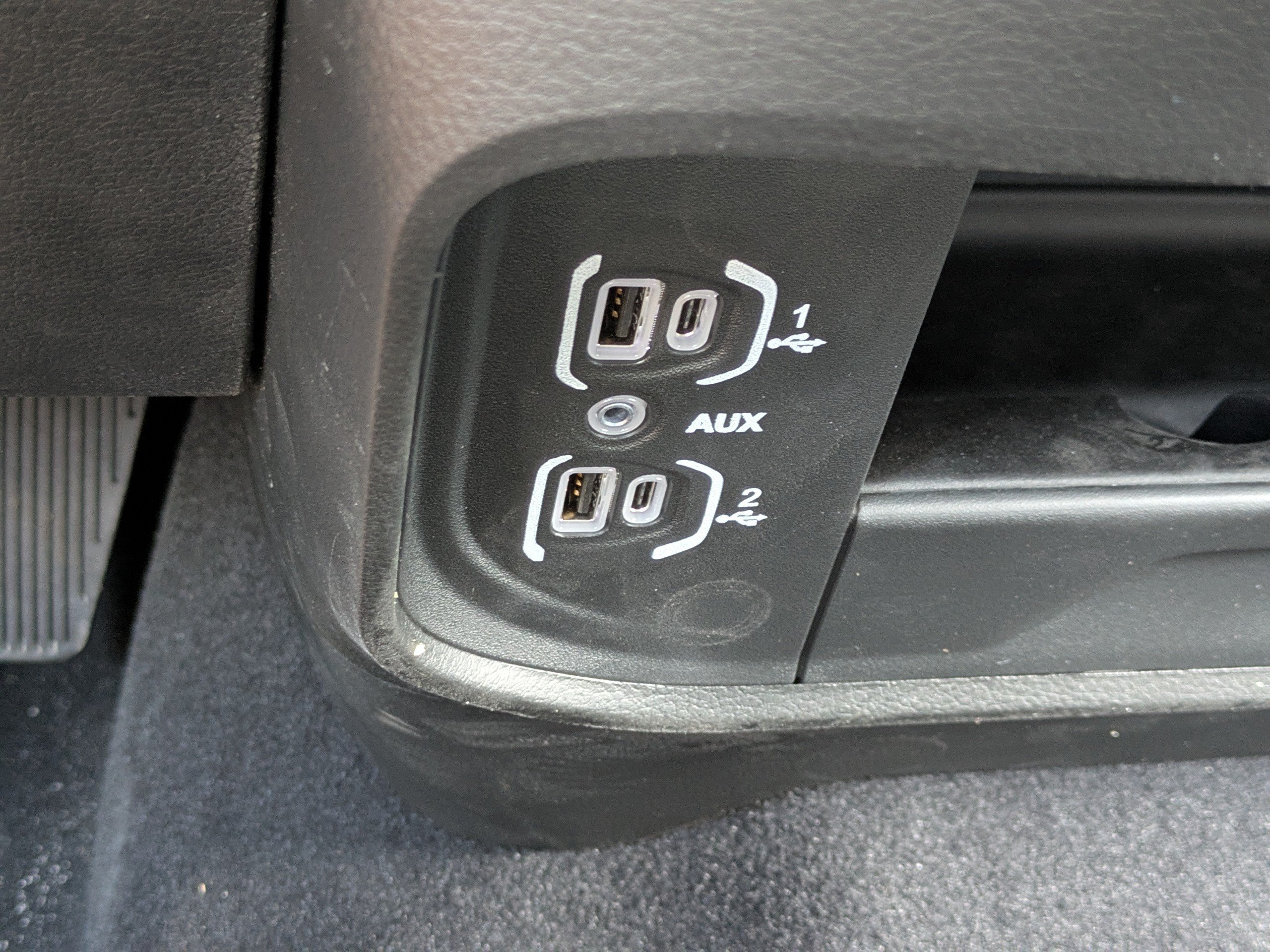 New 2026 RAM 3500 Tradesman AWD/4WD image 28