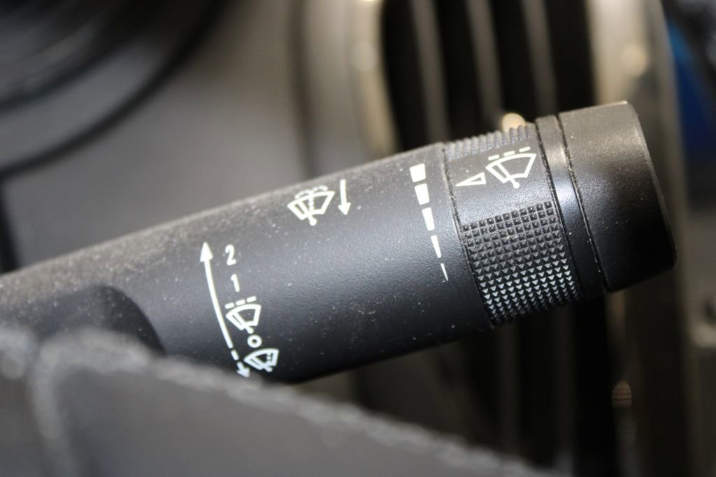 Used 2010 Buick LaCrosse CXS w/ Touring Package image 19