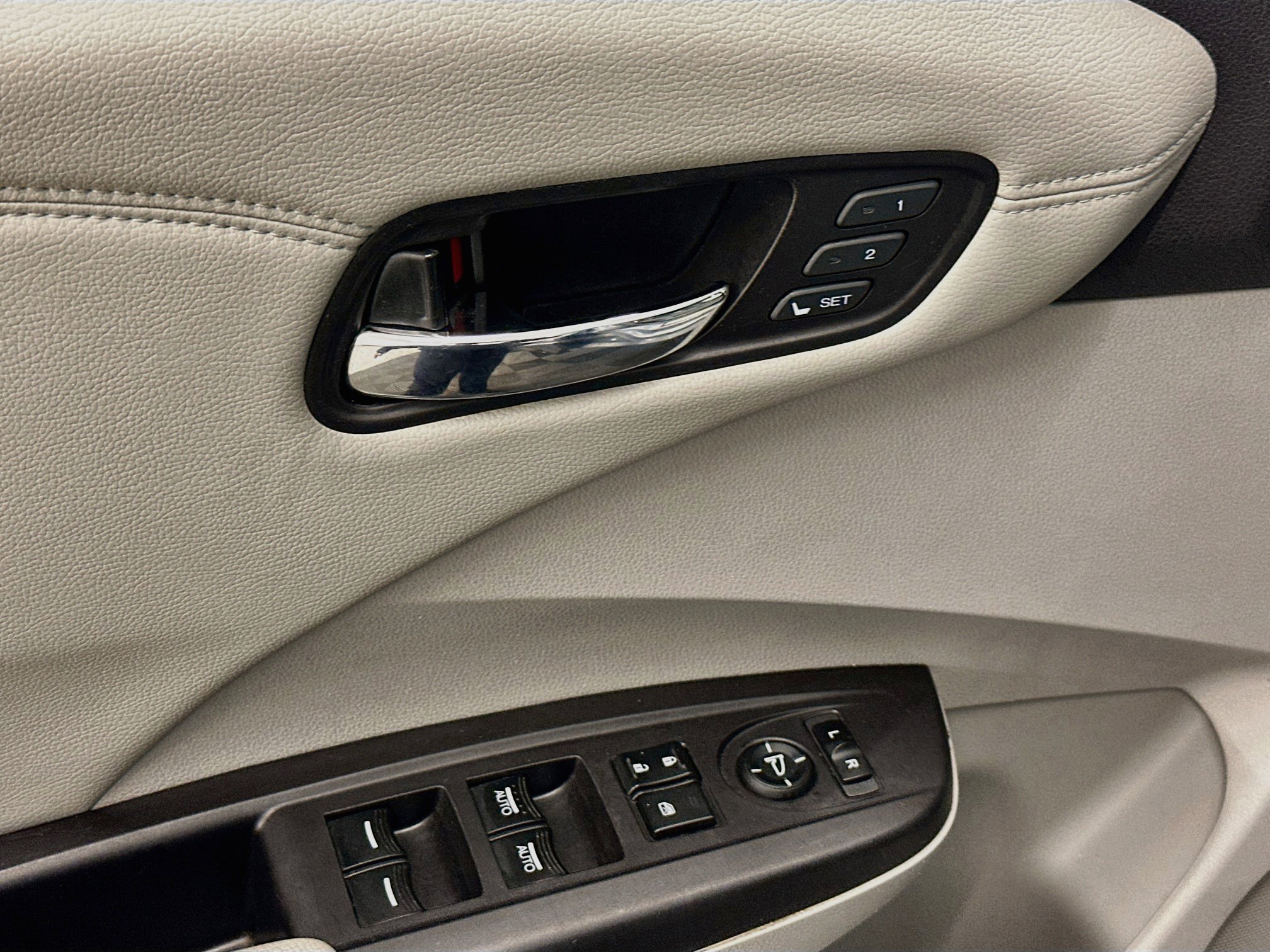 Used 2018 Acura RDX AWD image 15
