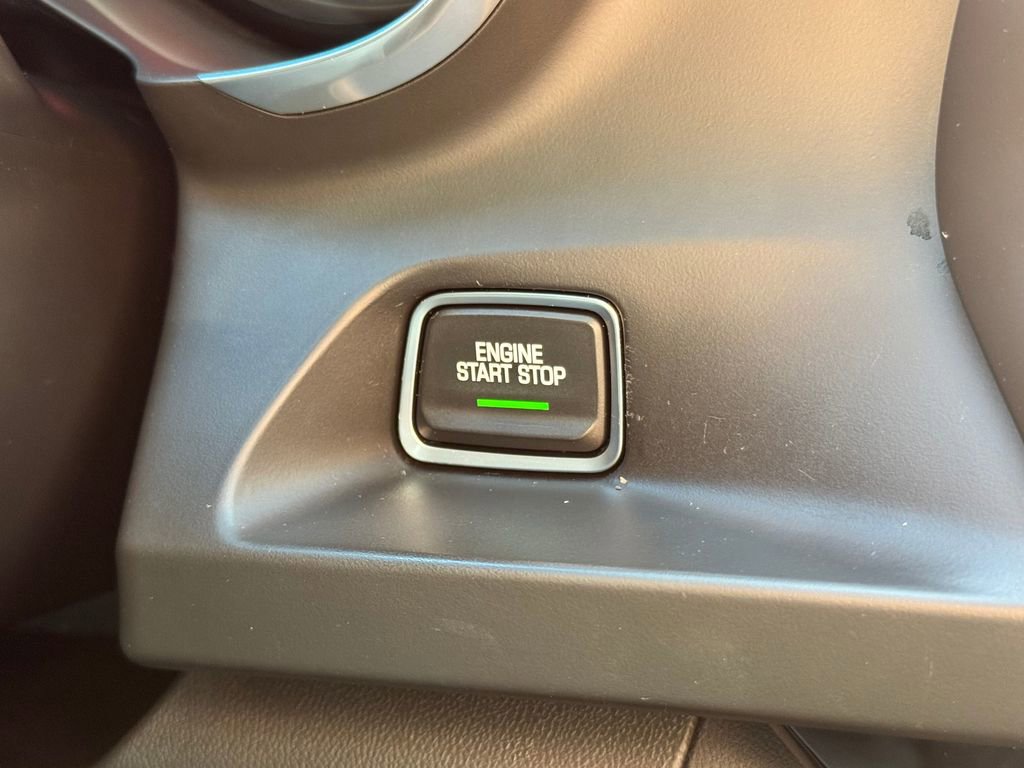 Used 2018 Chevrolet Camaro SS image 27