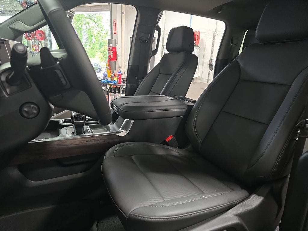 New 2026 GMC Sierra 1500 SLT w/ SLT Premium Package AWD/4WD image 15