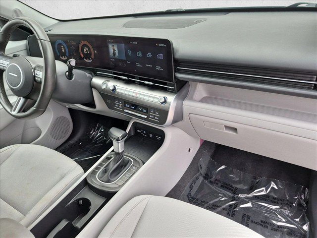 Used 2025 Hyundai Kona SEL FWD image 21