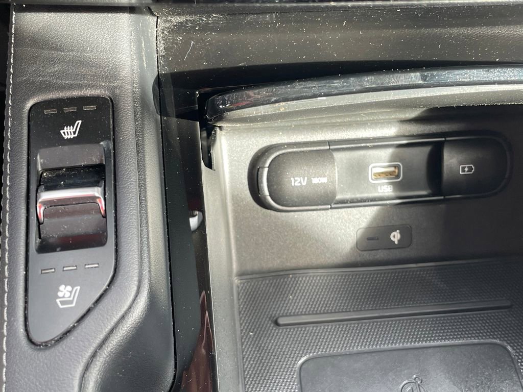 Used 2022 Kia Telluride EX w/ EX Premium Package image 25