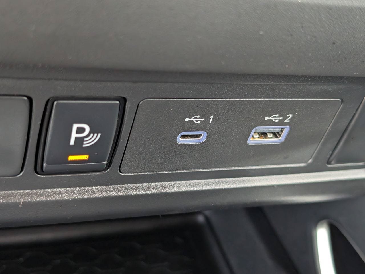 Certified 2025 Nissan Frontier SV RWD image 15