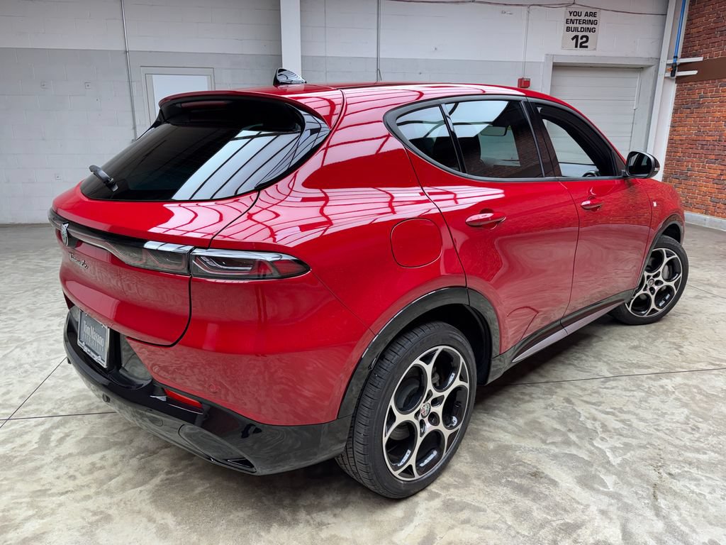 Used 2024 Alfa Romeo Tonale Ti AWD/4WD image 6