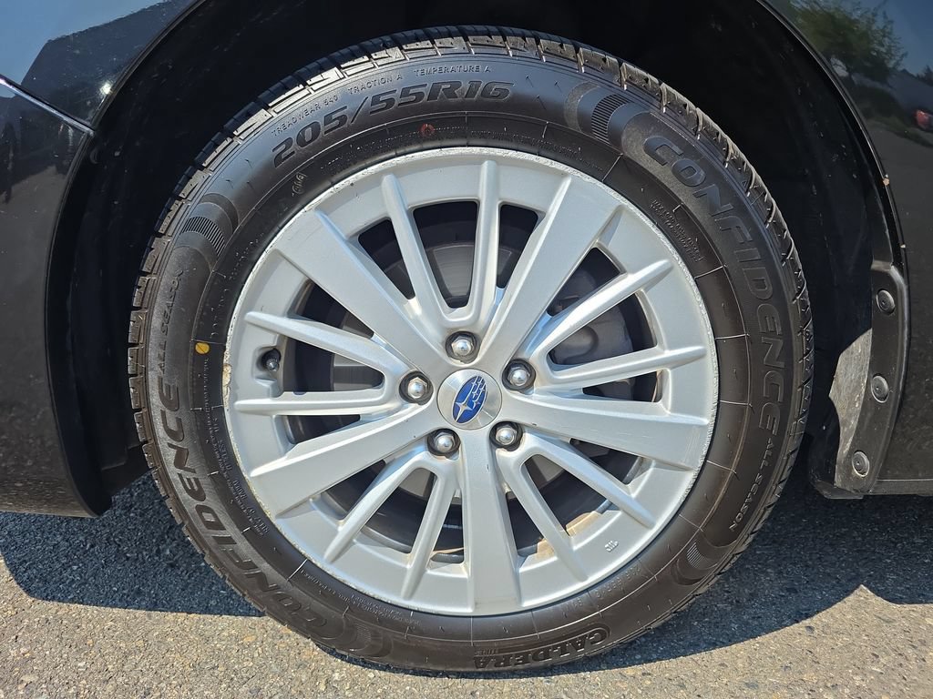 Used 2018 Subaru Impreza 2.0i Premium w/ Eyesight & BSD & Rcta AWD/4WD image 14