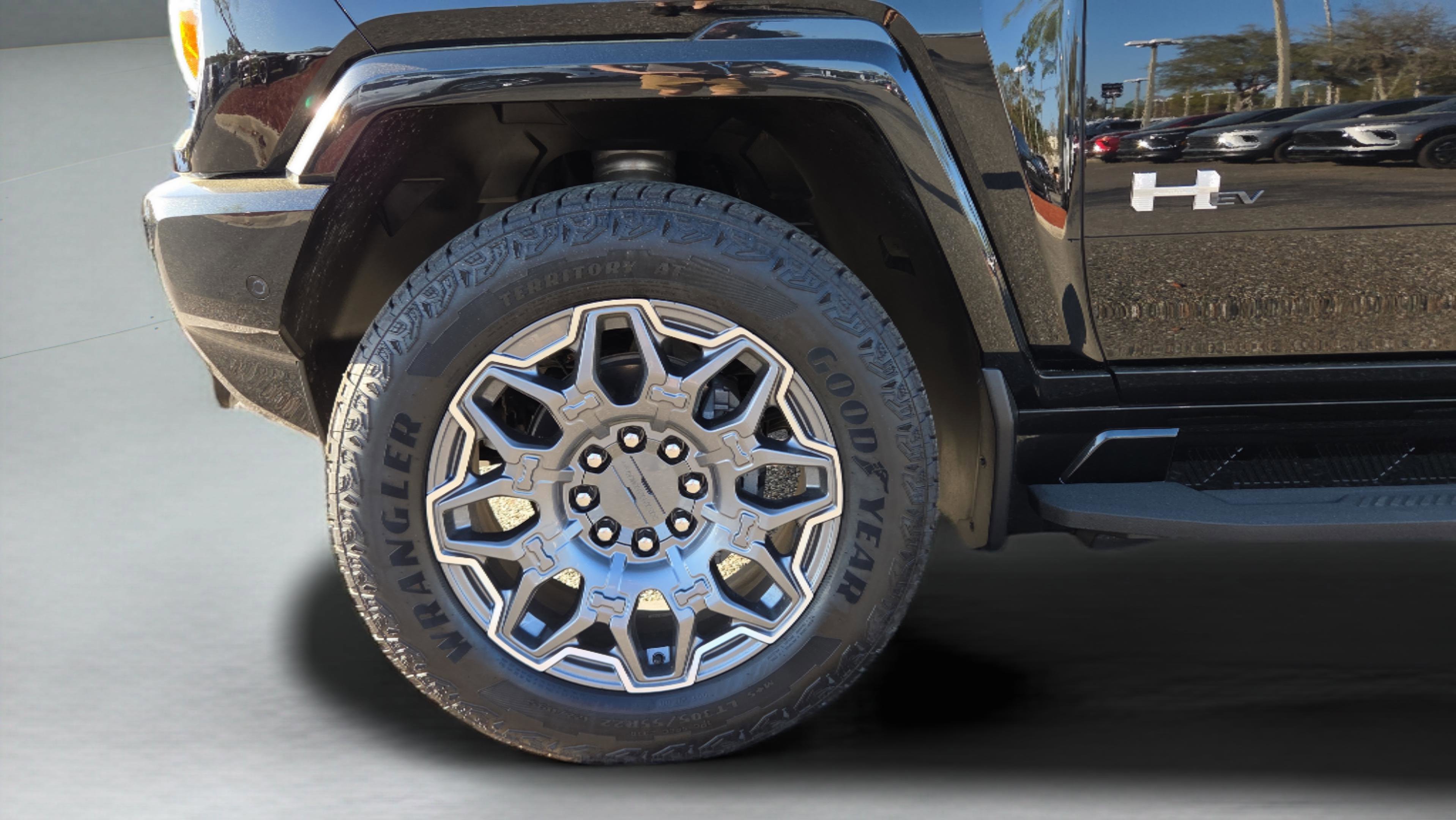 New 2025 GMC Hummer EV 3X AWD/4WD image 9