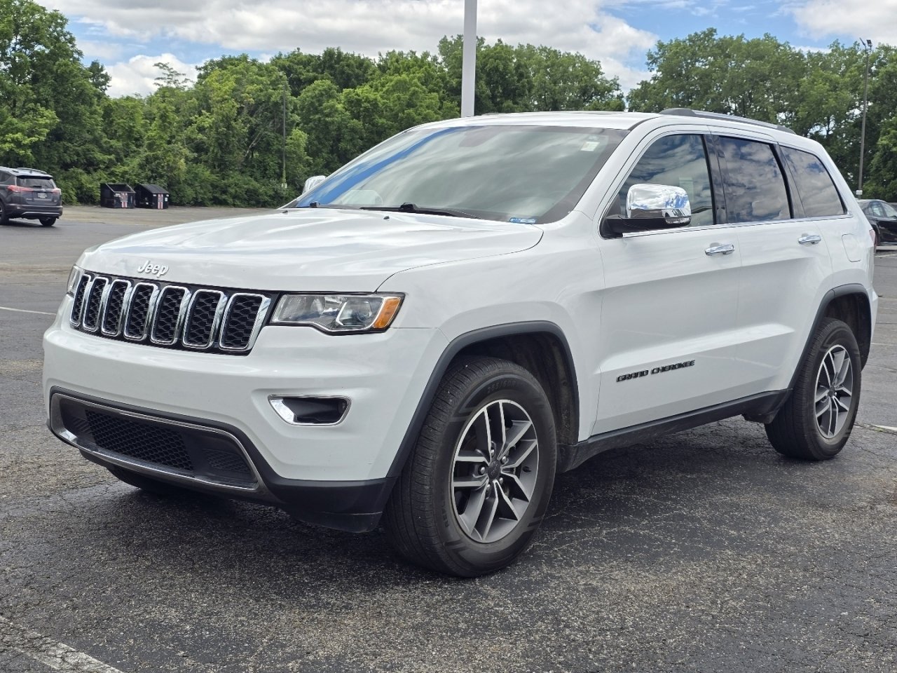 Used 2021 Jeep Grand Cherokee Limited AWD/4WD image 3