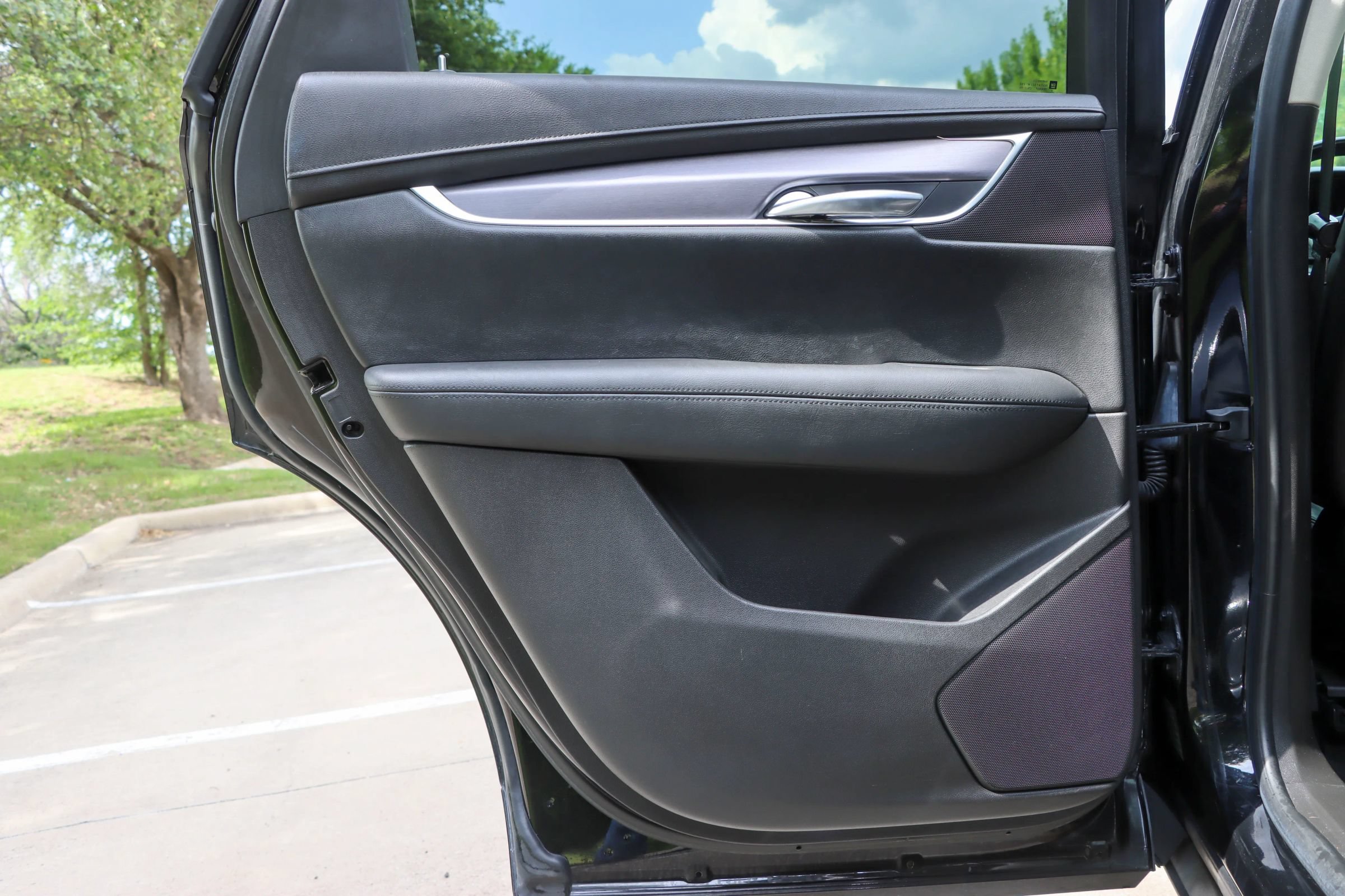 Used 2018 Cadillac XT5 Premium Luxury FWD image 12