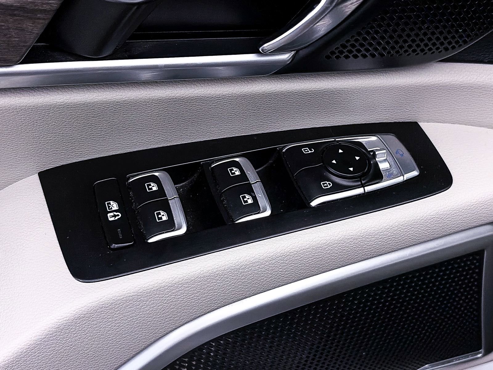 Used 2020 Kia Telluride EX FWD image 14