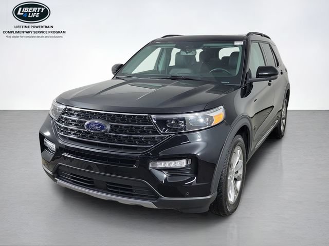 Used 2023 Ford Explorer XLT w/ Equipment Group 202A AWD/4WD image 7