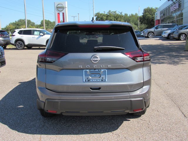 New 2026 Nissan Rogue S image 4
