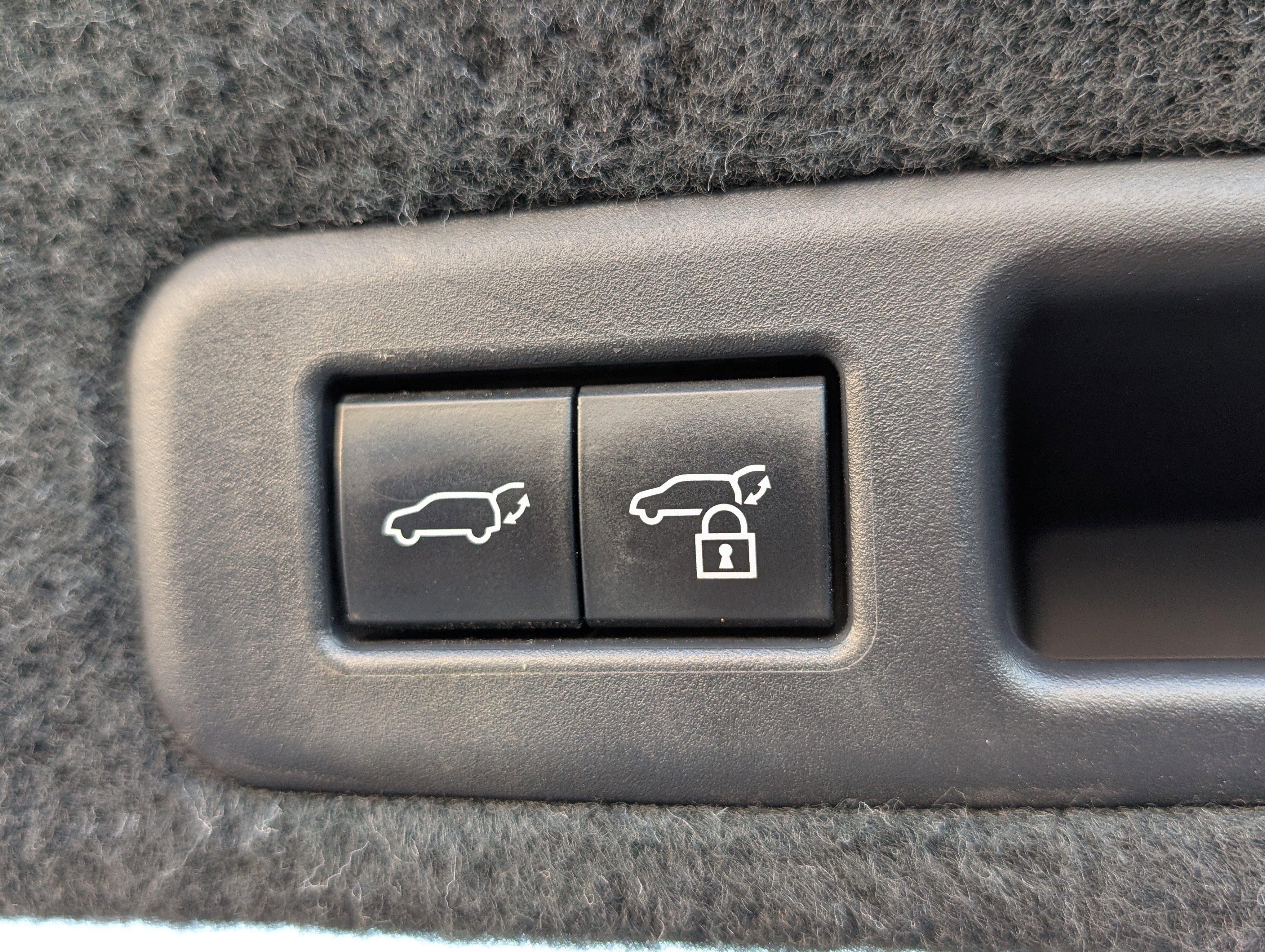 Used 2022 Lexus RX 450h AWD w/ Premium Package image 14