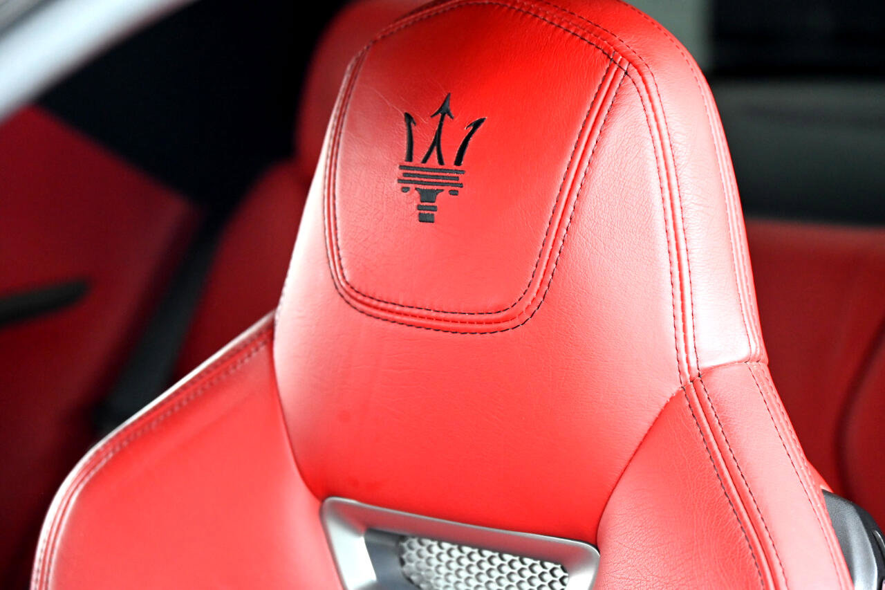 Used 2014 Maserati GranTurismo Sport image 20
