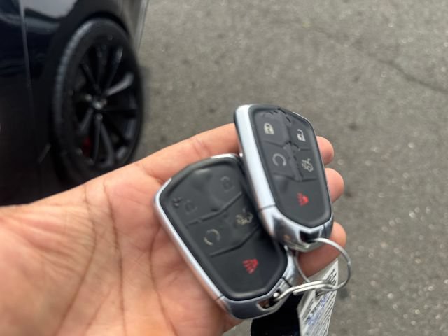 Used 2018 Cadillac CTS V w/ Carbon Fiber Package RWD image 29