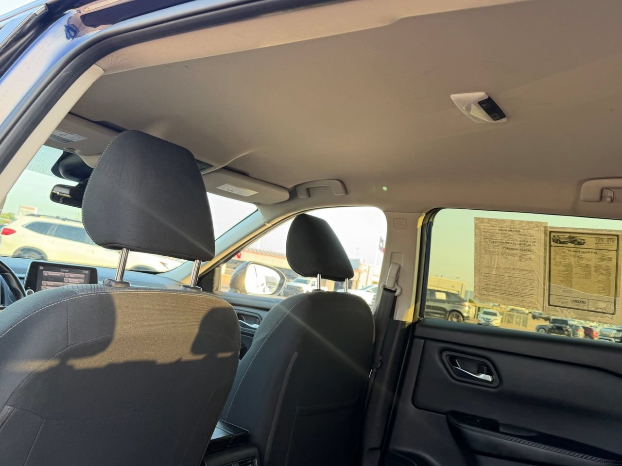 Certified 2025 Nissan Rogue SV FWD image 33