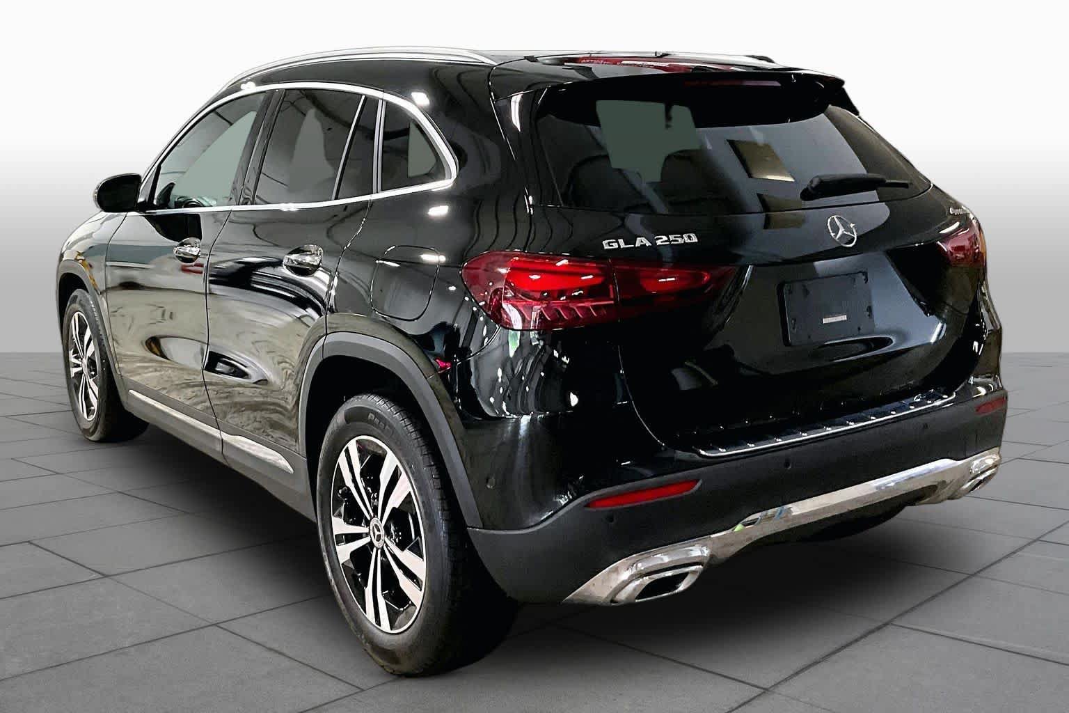 Used 2024 Mercedes-Benz GLA 250 4MATIC image 12