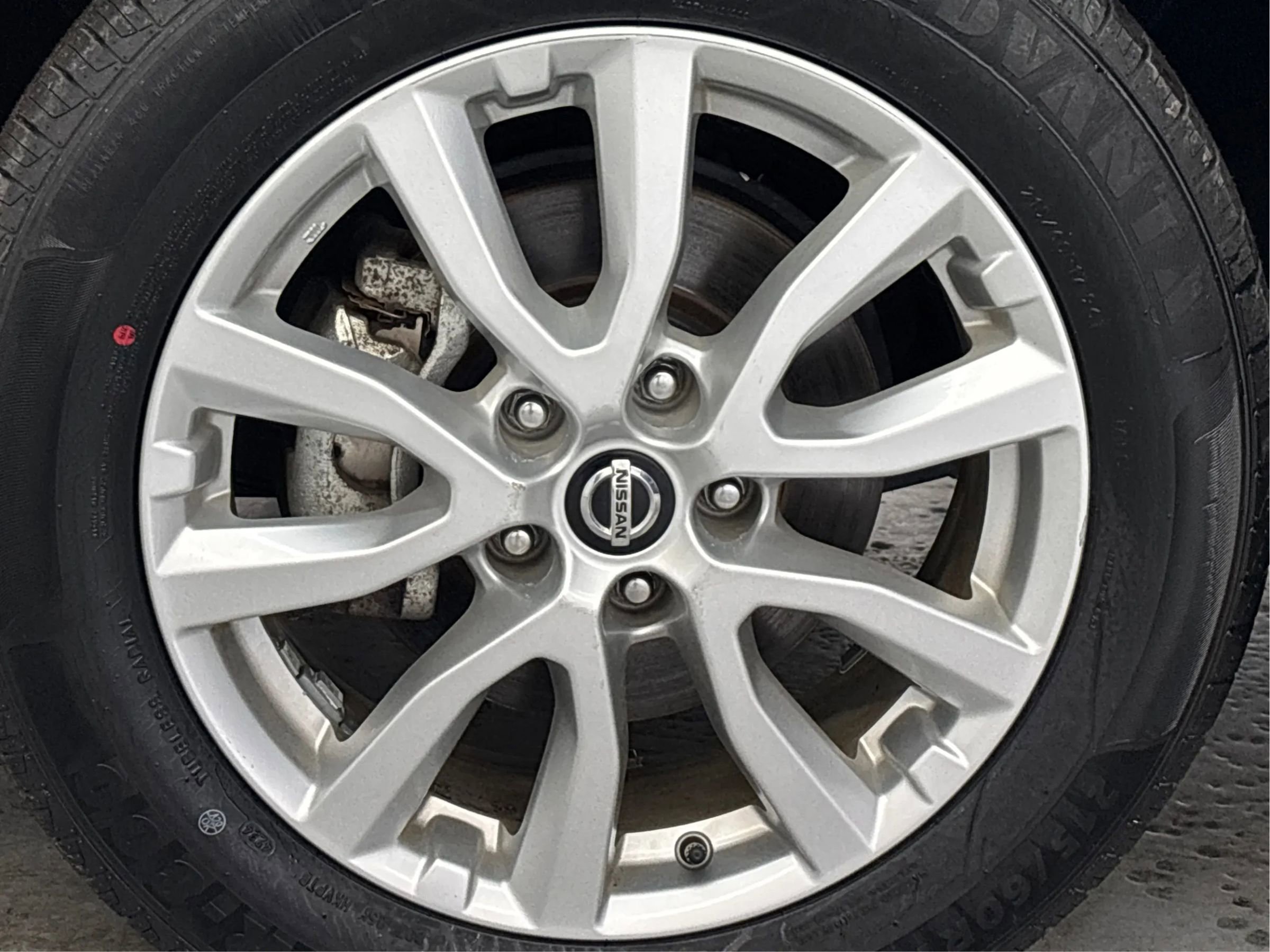 Used 2022 Nissan Rogue Sport S image 31