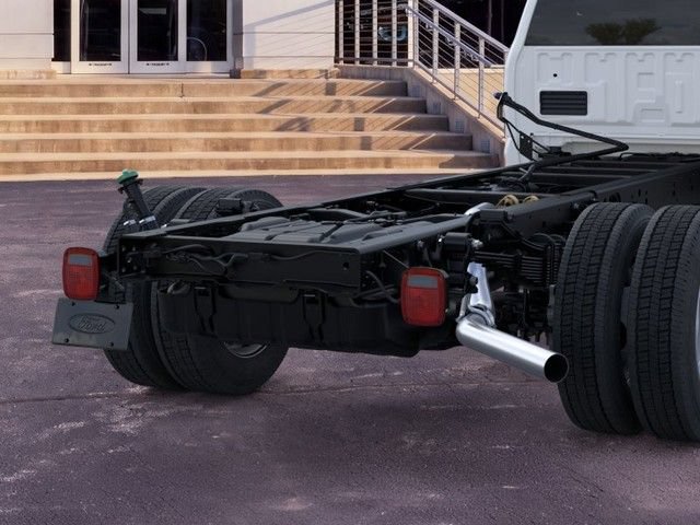 New 2026 Ford F550 2WD Regular Cab Super Duty w/ XL Chrome Package image 21