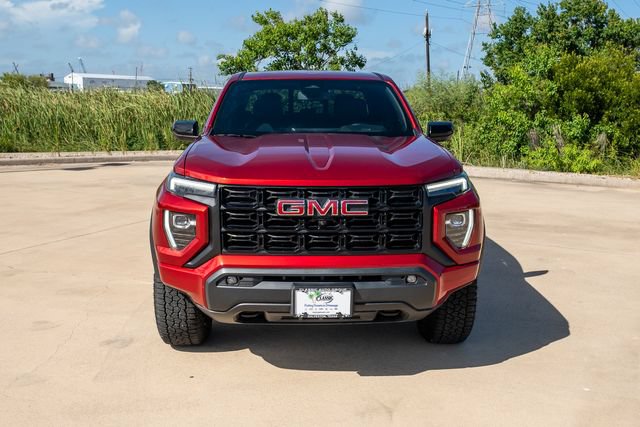 Used 2024 GMC Canyon Elevation w/ Elevation Premium Package RWD image 2