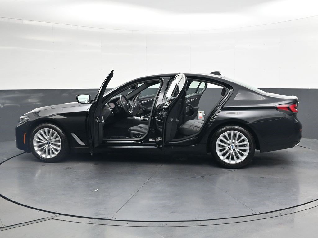 Used 2023 BMW 530i xDrive w/ Premium Package AWD/4WD image 34