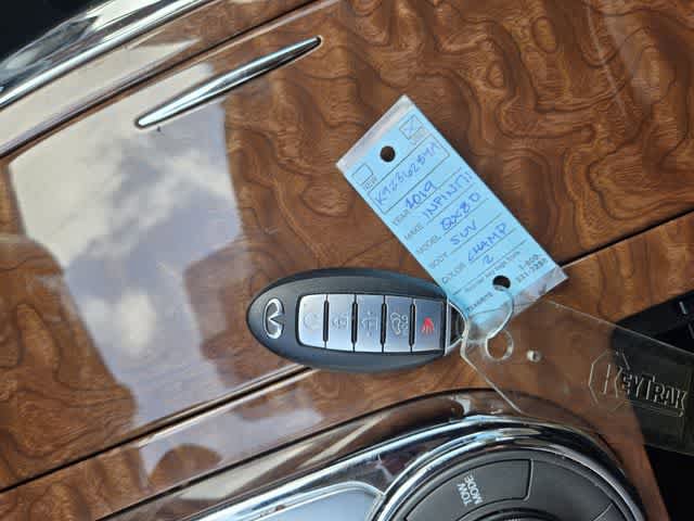 Used 2019 INFINITI QX80 Luxe w/ 22" Wheel Package AWD/4WD image 21